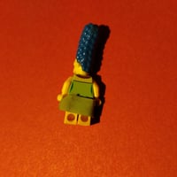 Gallery image 1 for Lego Minifigures Marge Simpson