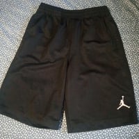 Gallery image 3 for Nike Boys Clothing Bundle, Size Large