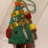 Gallery image 1 for Hallmark Keepsake Ornament, Trim a Tiny Tree 2005
