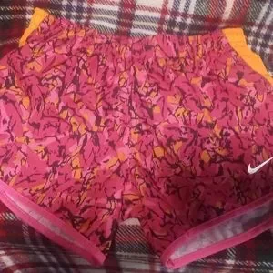 Gallery image 1 for Nike Running Shorts, Girl's Size Small