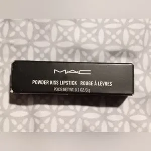 MAC Powder Kiss Lipstick in 922 Werk, Werk, Werk