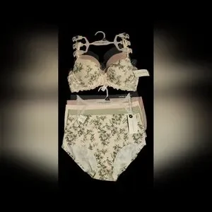 Laura Ashley 3-Pack Bras & Matching 5-Pack Panties