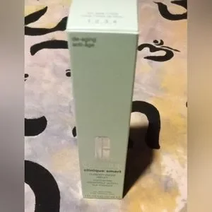 Gallery image 2 for Clinique Skincare Trio