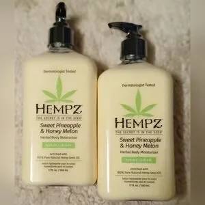 Gallery image 1 for Hempz Infused Herbal Body Lotion