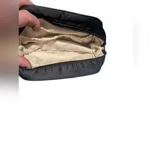Gallery image 3 for Giorgio Armani Make-Up Bag/Pouch