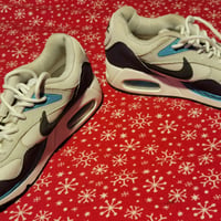 Gallery image 3 for Nike Air Max Correlate Women's Sneaker