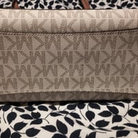 Gallery image 5 for Michael Kors Walsh Tote in Vanilla