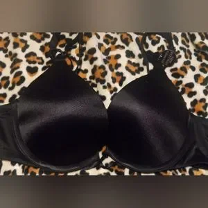 Gallery image 1 for Victoria's Secret Bombshell Plunge Bra, 32D