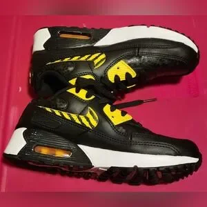 Gallery image 4 for Nike Air Max 90 SE Lil Bugs Sneakers, Youth 4.5