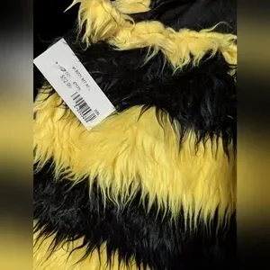 Gallery image 3 for Leg Avenue Bizzy Bee Costume + Wings