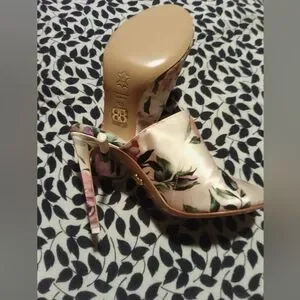 Gallery image 1 for BEAUTIISOLES Cindy Peep Toe Heels by Robyn Shreiber