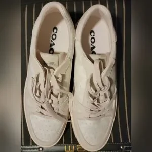 Gallery image 1 for Coach Clip Court Low Sneakers