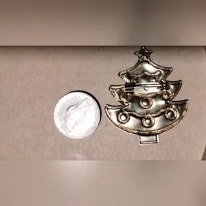 Gallery image 2 for Christmas Tree Pin/Brooch