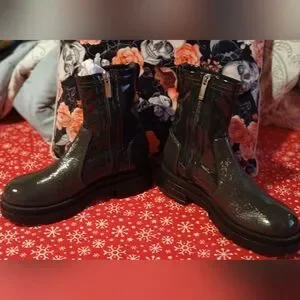 Gallery image 3 for Aquatalia Women's Leoda Patent Leather Boots