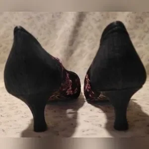 Gallery image 3 for Warren Edwards Mesh Kitten Heels w/Floral Embroidery