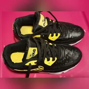 Gallery image 3 for Nike Air Max 90 SE Lil Bugs Sneakers, Youth 4.5