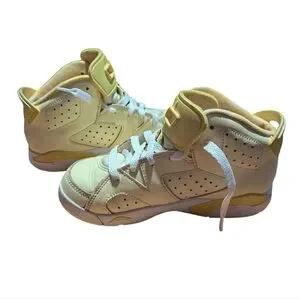 Gallery image 3 for Air Jordan 6 Retro Dynamic Yellow Floral