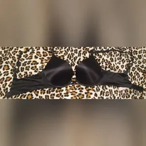 Victoria's Secret Bombshell Plunge Bra, 32D