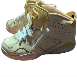 Gallery image 2 for Air Jordan 6 Retro Dynamic Yellow Floral