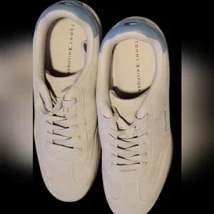 Gallery image 5 for Tommy Hilfiger Jolene T-Toe Lace-Up Sneakers