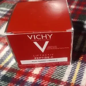 Gallery image 2 for VICHY Liftactiv PEPTIDE-C 48-HR Hydration
