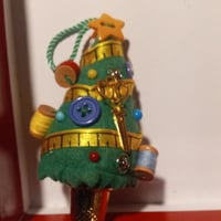 Gallery image 2 for Hallmark Keepsake Ornament, Trim a Tiny Tree 2005