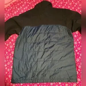 Gallery image 2 for Columbia Barlow Pass Hybrid Jacket