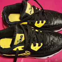 Gallery image 2 for Nike Air Max 90 SE Lil Bugs Youth Size 4.5